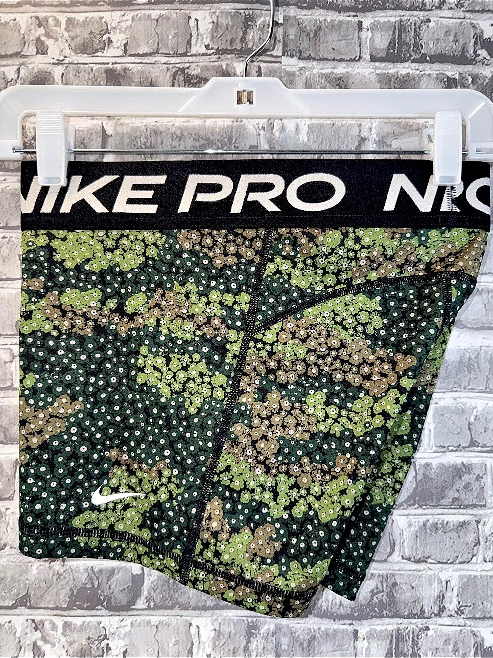 Nike Pro Dri-FIT 3" Camo Shorts 3" Camo Athletic Shorts Green & Black Small